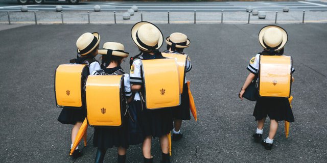 Due to its high price, School Bag Prices in This Country are Equivalent to 21 Times the Salary of Honorary Teachers in Indonesia