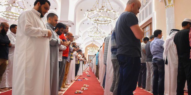 Schedule of Iftar on Sunday, April 2, 2023 and the Virtue of Tarawih Prayer until the End