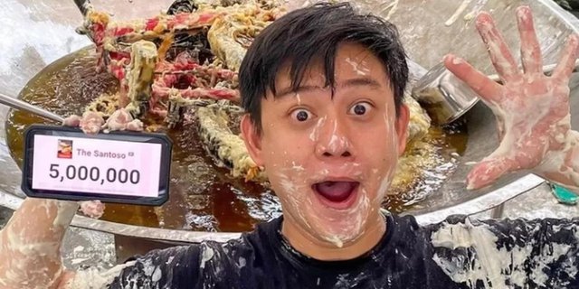 Portrait of YouTuber Bobon Santoso's Rarely Exposed House in Bali, There's a Giant Wok