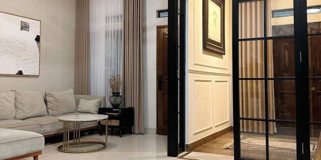 Glass Partition, Making the House Look Spacious and Luxurious