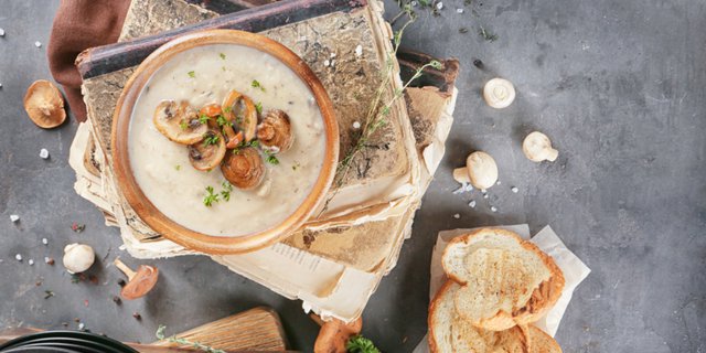 Delicious Low-Calorie Mushroom Soup Simple Recipe