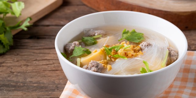 Fresh Noodle Soup, 'Sat Set' Menu to Warm Up the Body