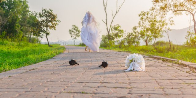 Viral Calon Suami Kabur di Hari Pernikahan, Mempelai Wanita Mengejar Sampai 20 Km Pakai Baju Pengantin