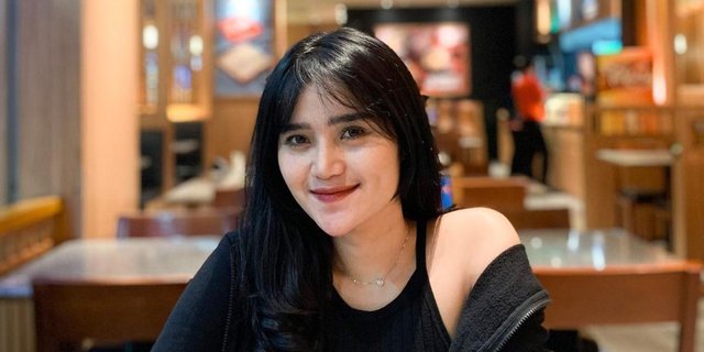 Intip Potret Hana Monina, Blitar Dangdut Singer Who Loves Riding Trail Motorcycles