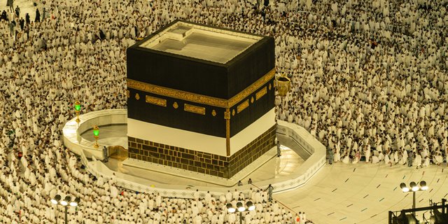 6 Perbedaan Haji dan Umroh yang Wajib Dipahami, Mulai Status Hukum hingga Rukunnya