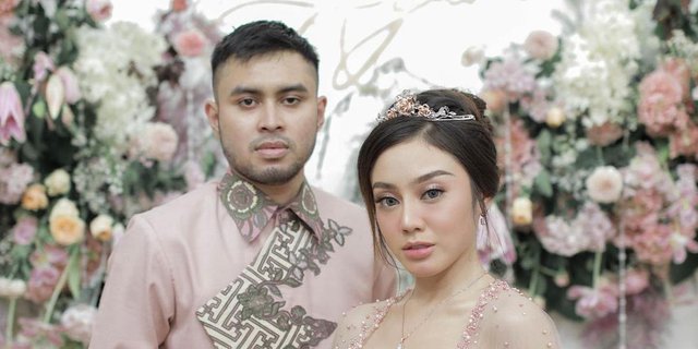 Write Farewell Sentences, Selebgram Tasya Revina Deletes All Photos of Husband on Social Media