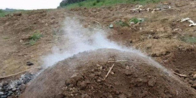 Mysterious Blue Smoke Comes Out of Ancestors' Grave, Man Shocked When He Sees What's Inside