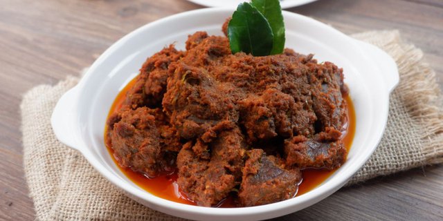 Eating Rendang Abroad, the Price Will Make You Stunned