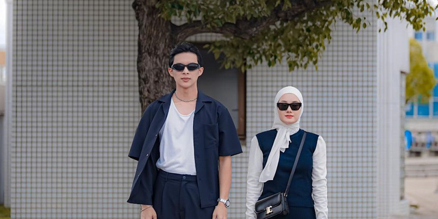Inspiration for Monochrome Couple Outfits ala Dinda Hauw and Rey Mbayang