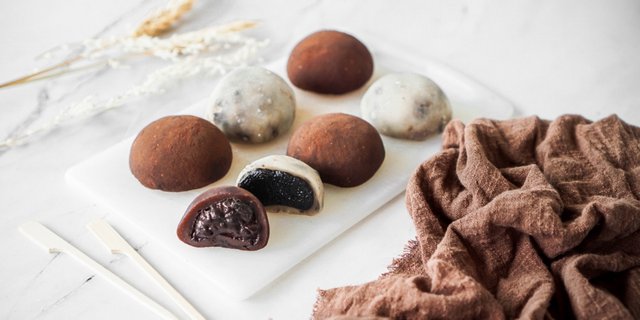 Melting When Bitten, Making Milk Cheese Mochi