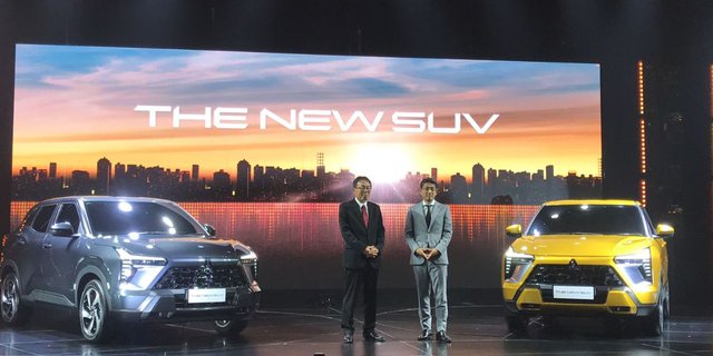 First in the World! This is the Display of the New Mitsubishi SUV