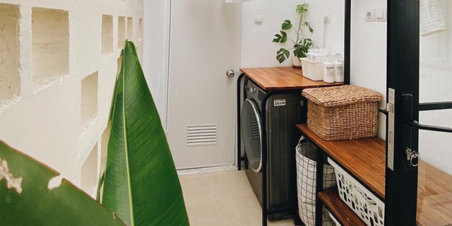 Neat and Not Damp, Laundry Room Arrangement with Plenty of Storage