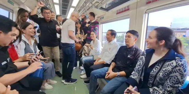 Excitement of Jokowi Inviting Chelsea Islan and Desta to Try LRT Jabodebek
