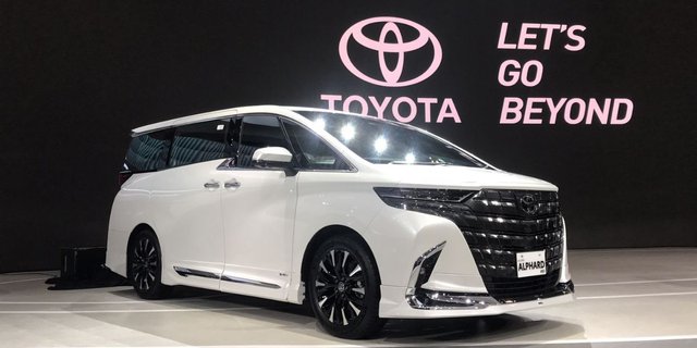 Appearance of the New Toyota Alphard at GIIAS 2023, a More Luxurious Premium MPV