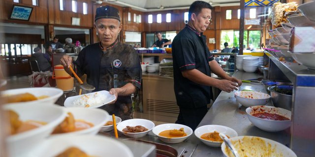 The Most Expensive Padang Restaurant in Jakarta, One of Jokowi's Favorites