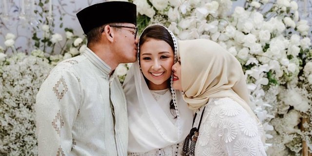 Touching Message from Minister Sandiaga as He Sends Off His First Daughter, Anneesha Atheera, Who Will Soon Get Married