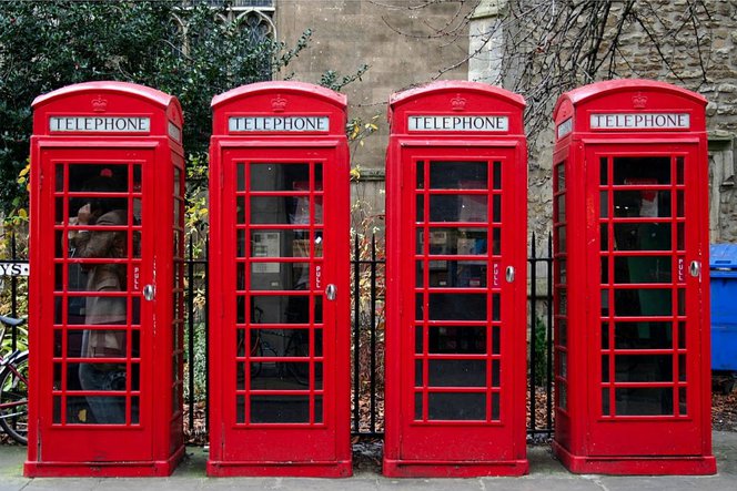 Kotak Telepon Merah Ikon Inggris  Bakal Punah Travel 