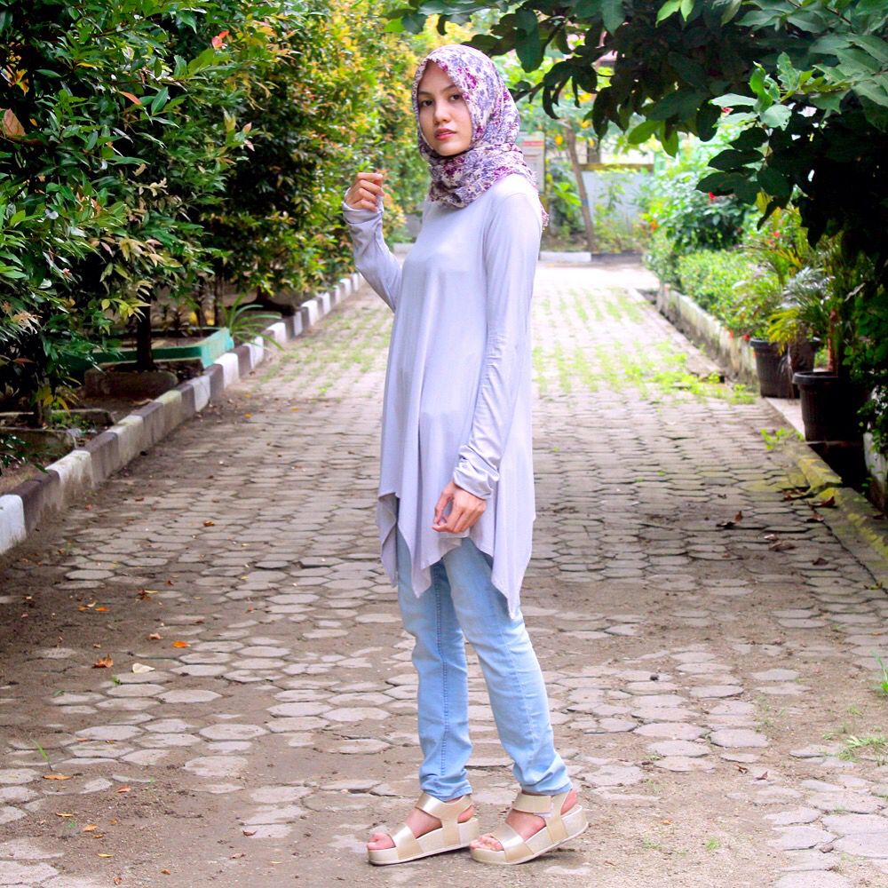 #HOTD: Kasual Simple Hijaber Suci Ramona