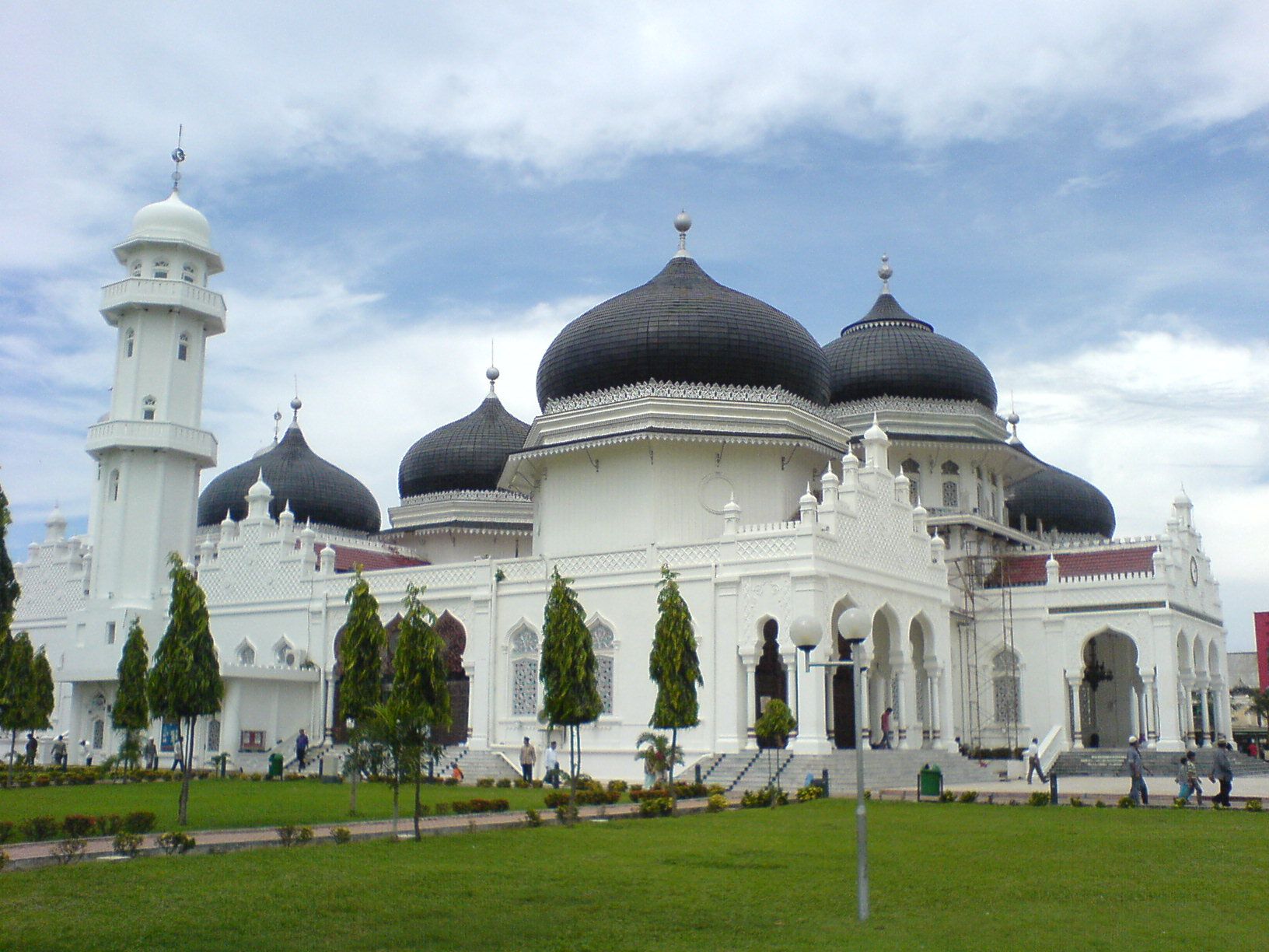 Subhanallah, 5 Masjid Ini Selamat dari Musibah Besar