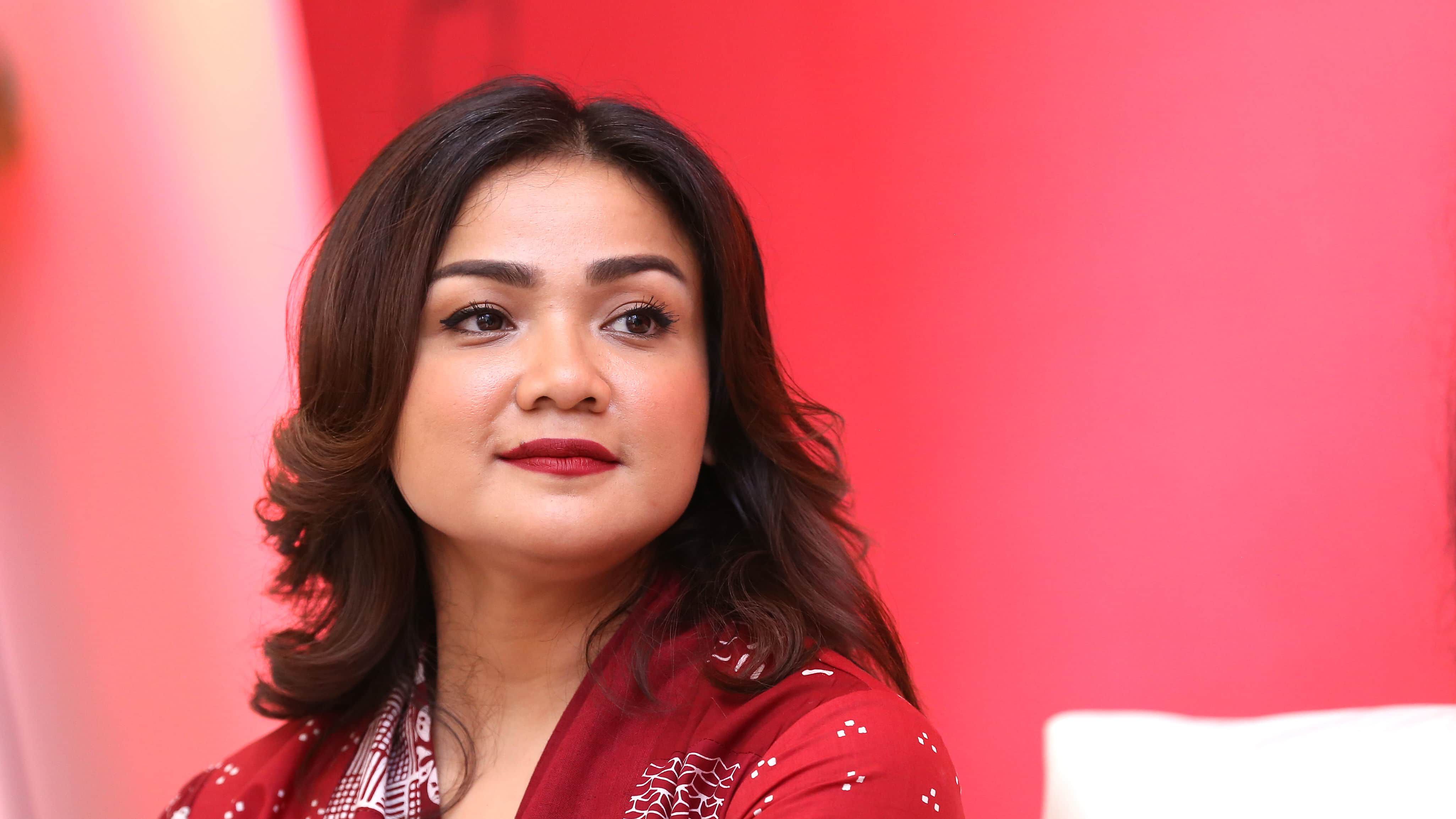 Nirina Zubir Didik Sang Anak Layaknya Seorang Atlet