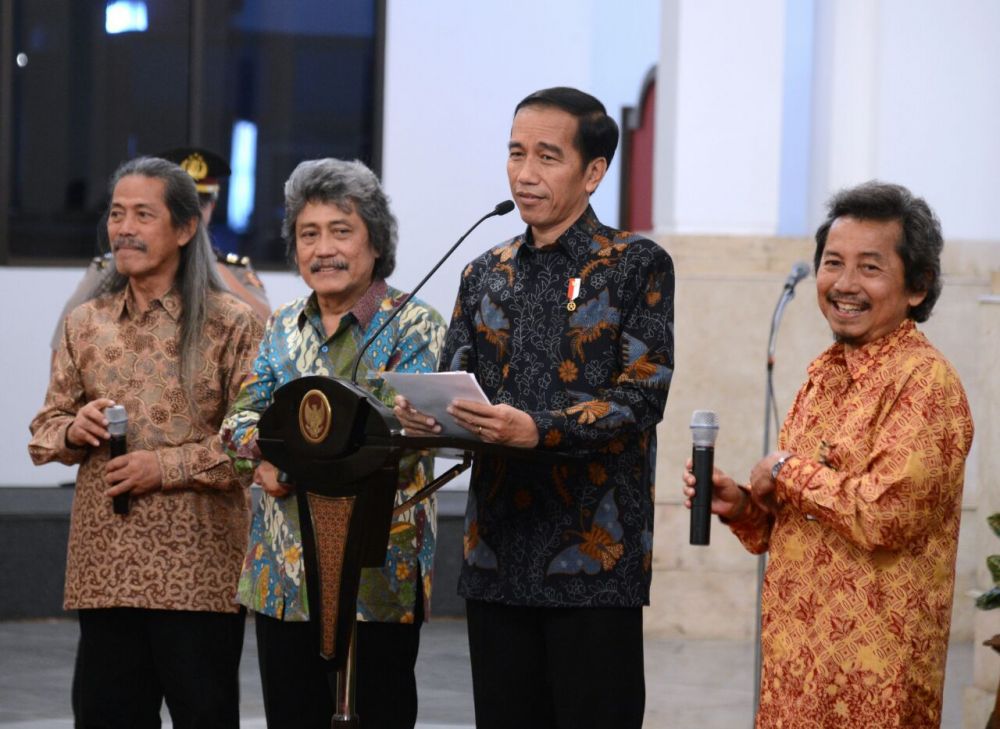 7 Seleb dapat Kado dari Jokowi, Hadiah untuk Raisa Bikin Iri
