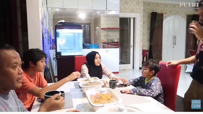 9 Momen Buka Puasa Sule & Keluarga Tanpa Nathalie Holscher