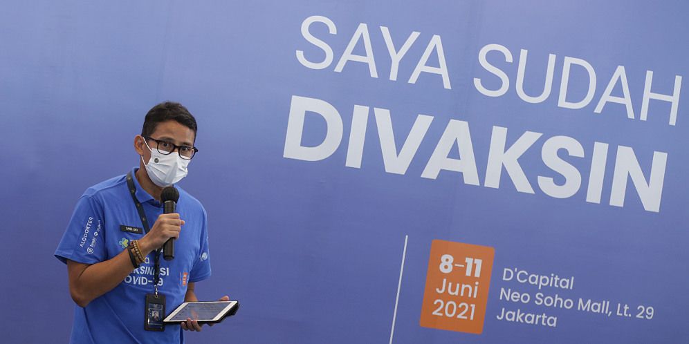 Pernah Terpapar Covid-19, Sandiaga Uno Terima Vaksin Pertama