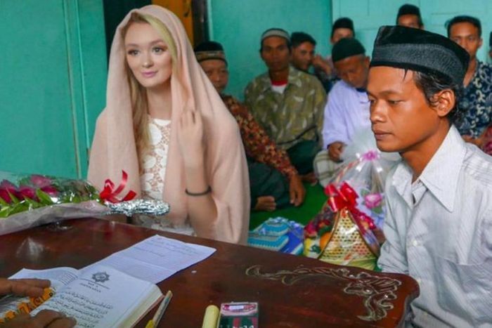 Ingat Bule Cantik Nikahi Pria Magelang? Gini Nasibnya Sekarang