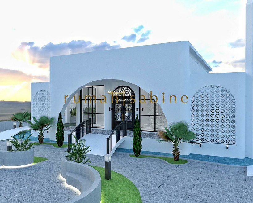 8 Potret Desain Masjid Ivan Gunawan, Serba Putih dan Mewah