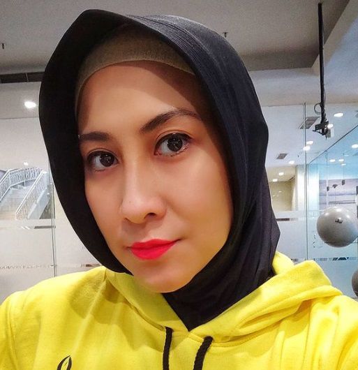 Potret Terbaru Nia AFI yang Kini Berhijab, Kado Ultah untuk Sang Suami