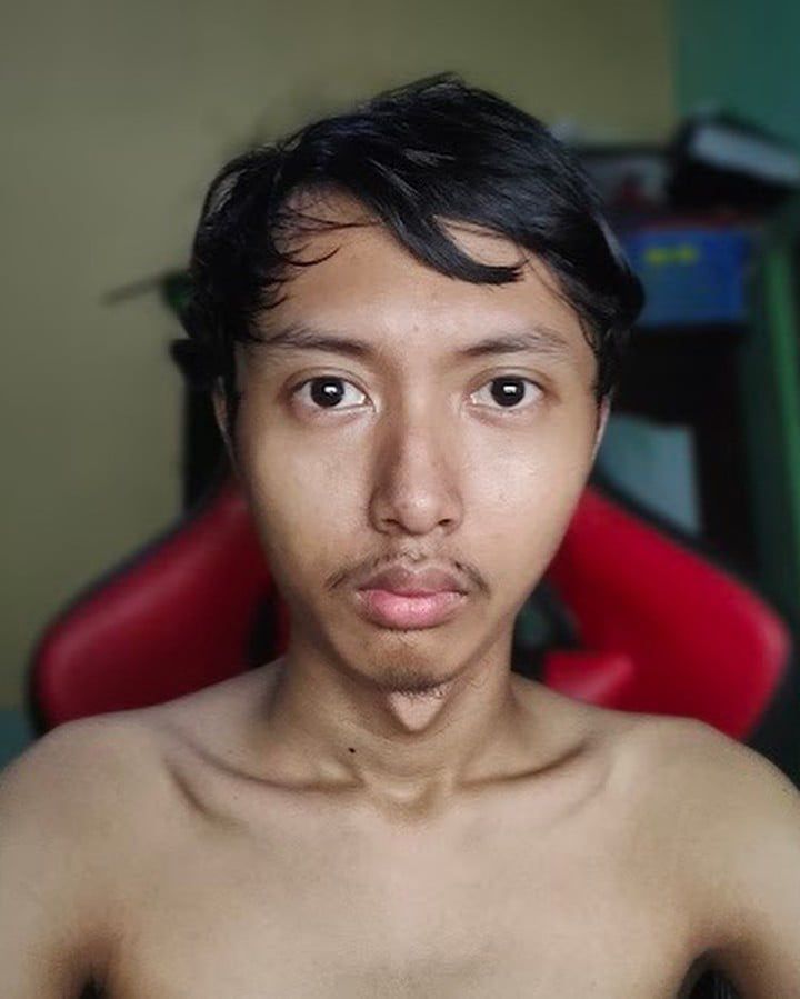 Kisah Di Balik Viralnya Ghozali Everything Raup Rp Miliar Dari Foto Selfi Duitnya Untuk