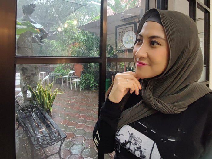 7 Potret Jebolan AFI Pakai Hijab, Penampilan Mawar Bikin Pangling!