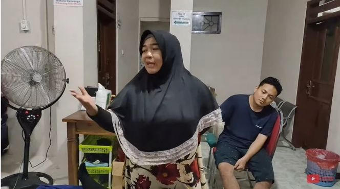 8 Potret Rumah Dukun Ningsih Tinampi yang Viral Ngaku Bisa Panggil Nabi & Malaikat, Ternyata di Luar Dugaan!