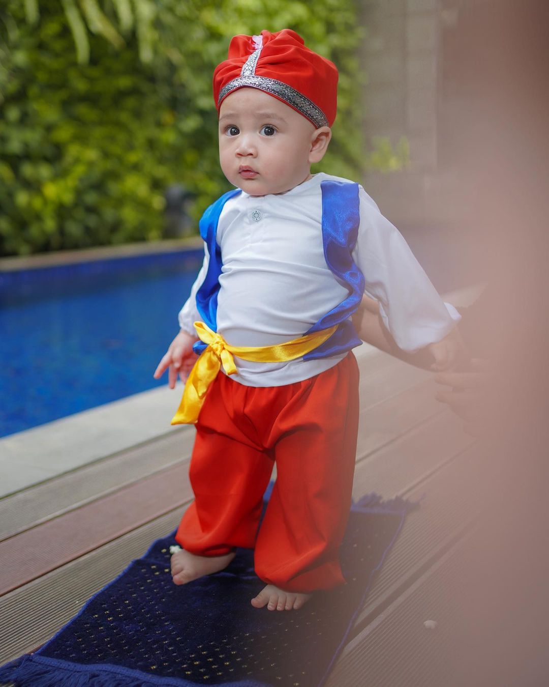 Potret Rayyanza 'Si Cipung' Pakai Kostum Aladdin Bikin Gemas 