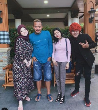 Sosok dan Pesona Istri Pesulap Merah yang Jarang Tersorot