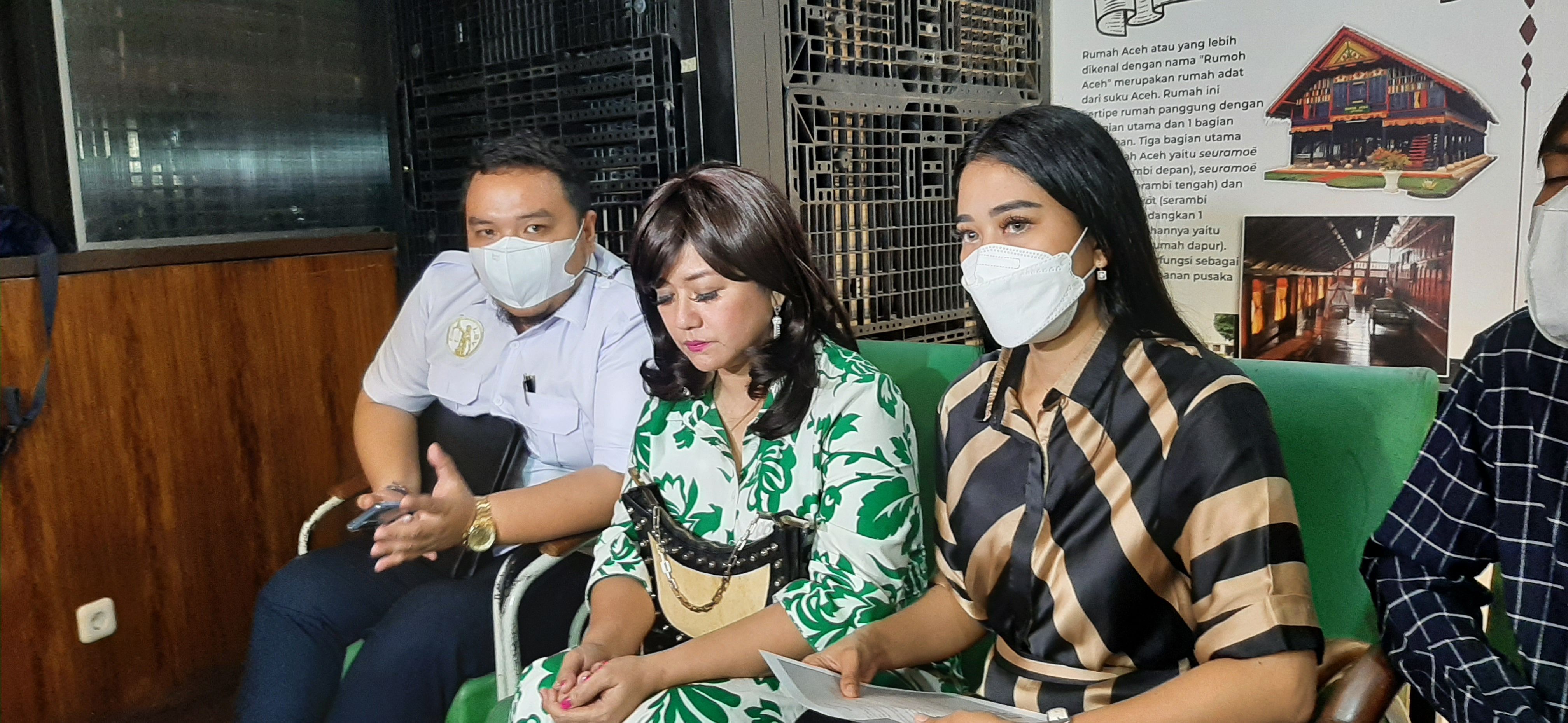 Jadi Korban KDRT, Artis Cantik Ini Pilih Gugat Cerai Suami: `Saya