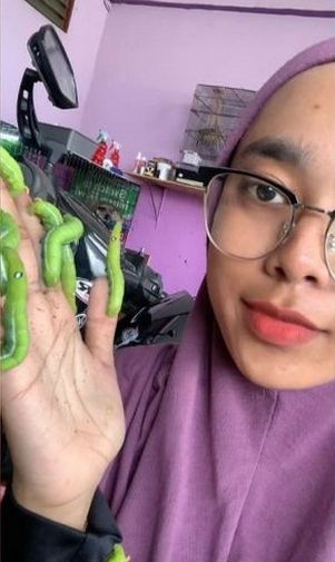 Viral Cewek Cantik Pakai Aksesoris dari Ulat Hidup, Bikin Netizen Geli & Merinding, Lihat 8 Potretnya!