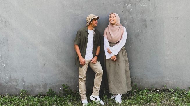 Ingat Herfiza Istri Ricky Harun? Hilang dari Layar Kaca, Profesi Barunya Ternyata Lebih Menggiurkan!