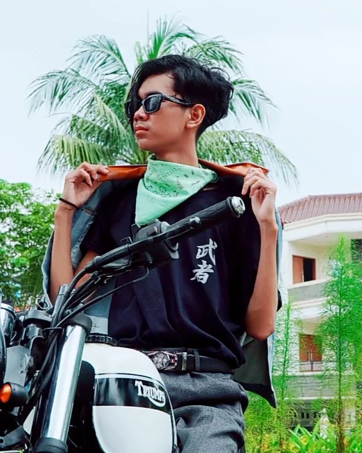 Masih Ingat Alif Cepmek si Dilan KW? Dulu Viral dengan Kalimat `Kamu Nanyeaa` Kini Penampilannya Berubah Drastis, Punya Pacar Baru!