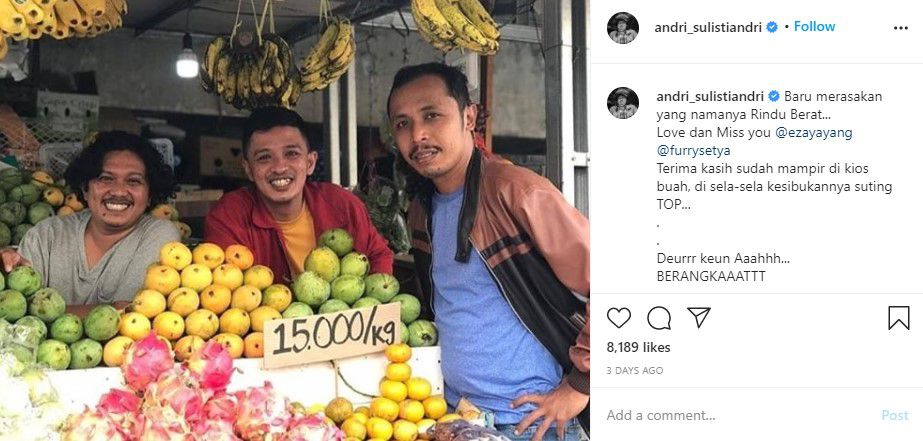 Tisna jadi Tukang Buah