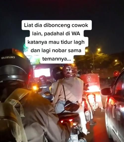 Pamit Tidur Tahunya Selingkuh Kepergok Kekasih