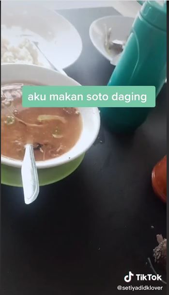 Habis Semangkuk Ternyata Ada Belatung di Dagingnya