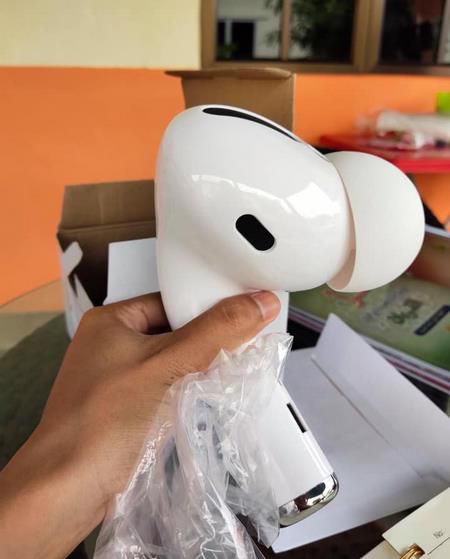 Baru Beli Airpods di Toko Online Saat Unboxing