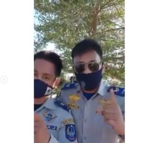 Viral Petugas Dishub Ditegur Pesepeda di jalan