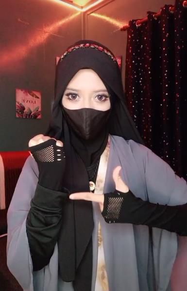 Goyang Jari Gadis Cantik Ini Viral di TikTok