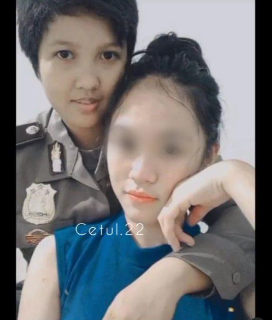 Polwan Gadungan Bareng Pasangan Sesama Jenis 