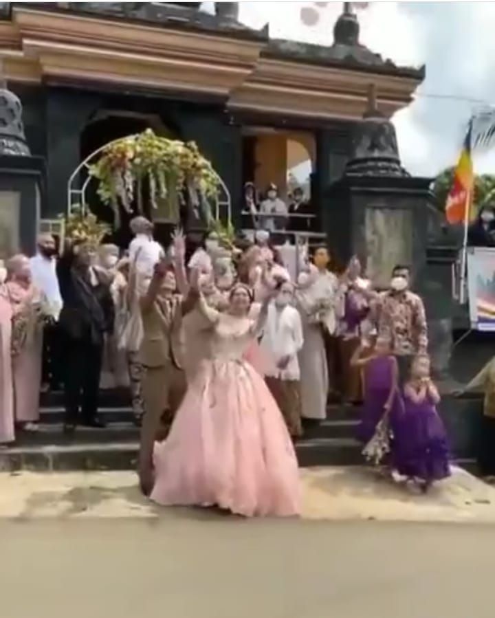 Video Pernikahan Outdoor