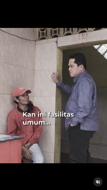 Erick Thohir & pekerja penjaga toilet SPBU