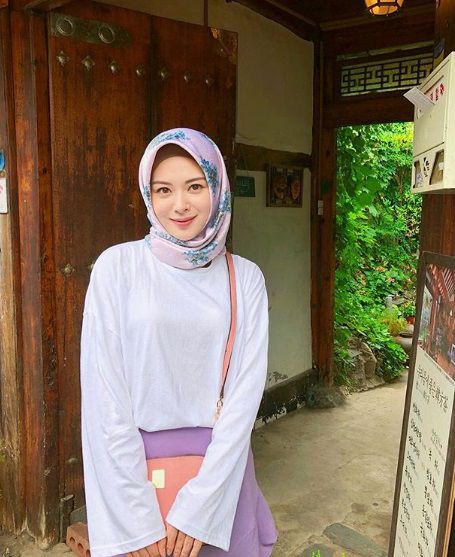 Tips Hijab Korean Style Ala Ayana Moon Id