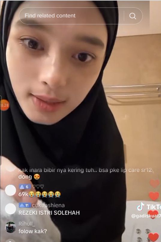 Inara Rusli Ditantang Hapus Makeup Wajah Polosnya Bikin Melongo Dream Co Id